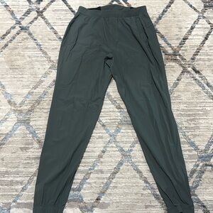 Lululemon surge joggers size M